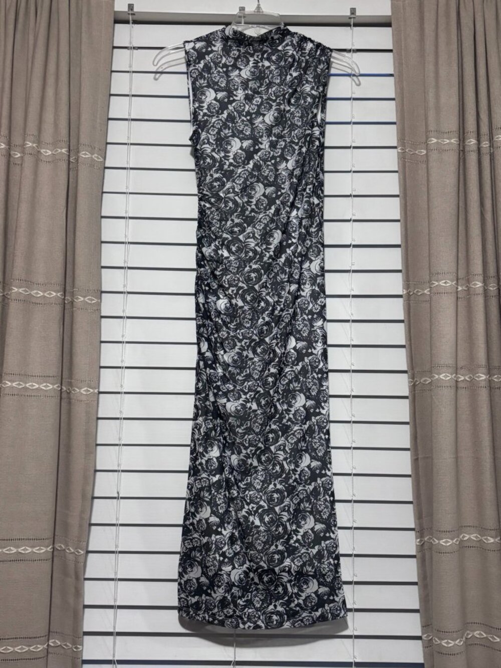 Betsey Johnson Floral Rose Mesh Ruched Sleeveless Dress Black White Small